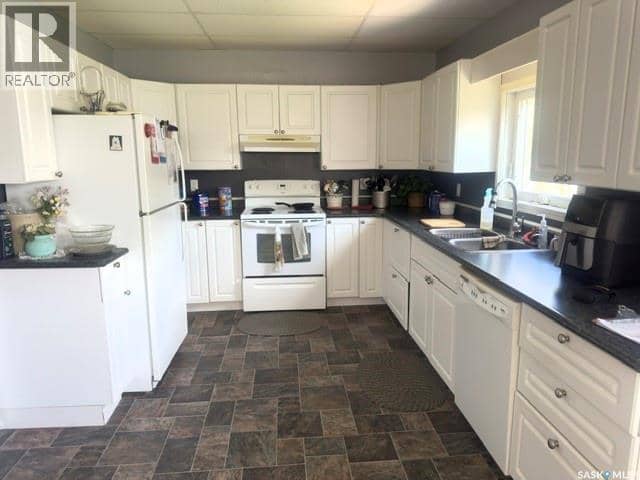 1332 97th STREET — photo 3 of 16