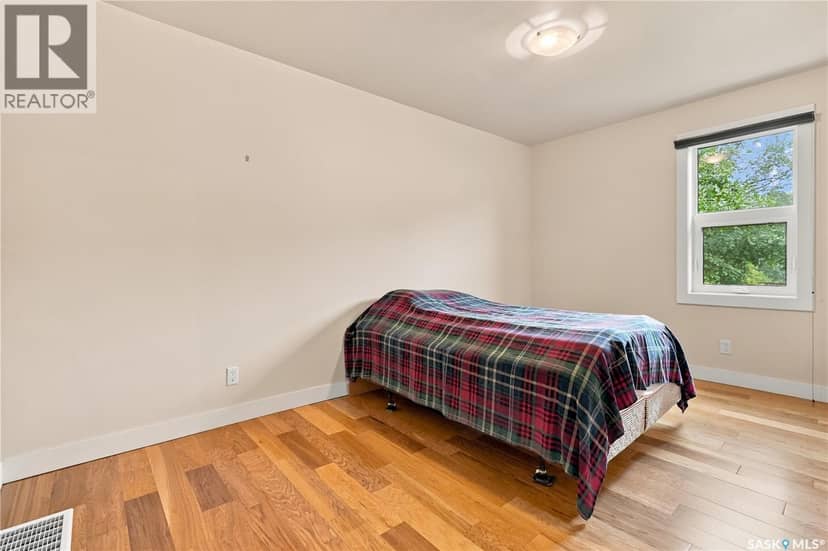 3231 Robinson STREET — photo 16 of 40
