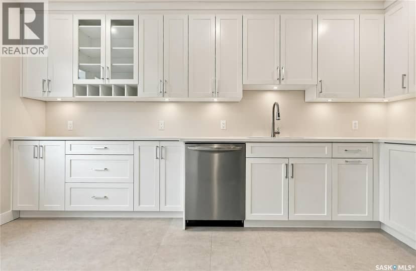 3231 Robinson STREET — photo 18 of 40