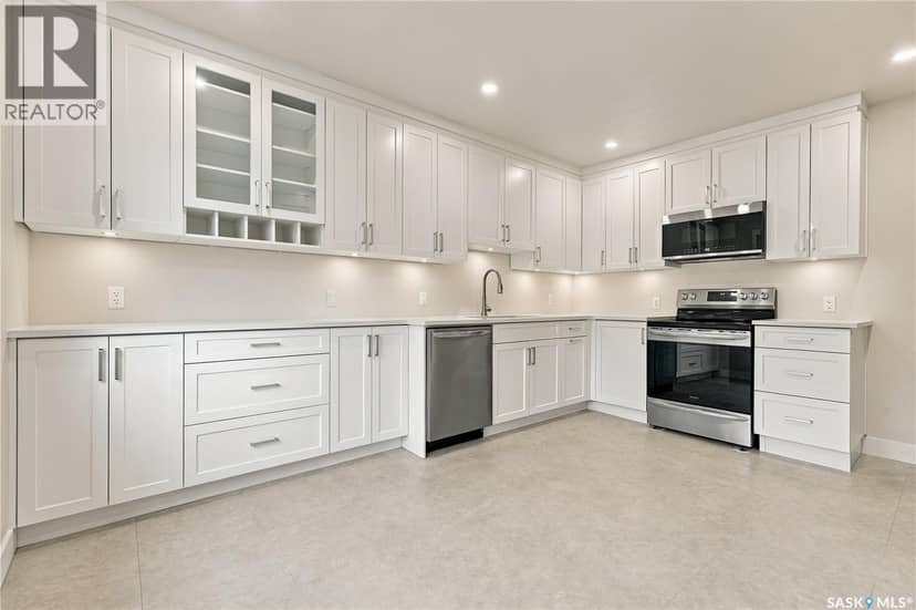 3231 Robinson STREET — photo 22 of 40