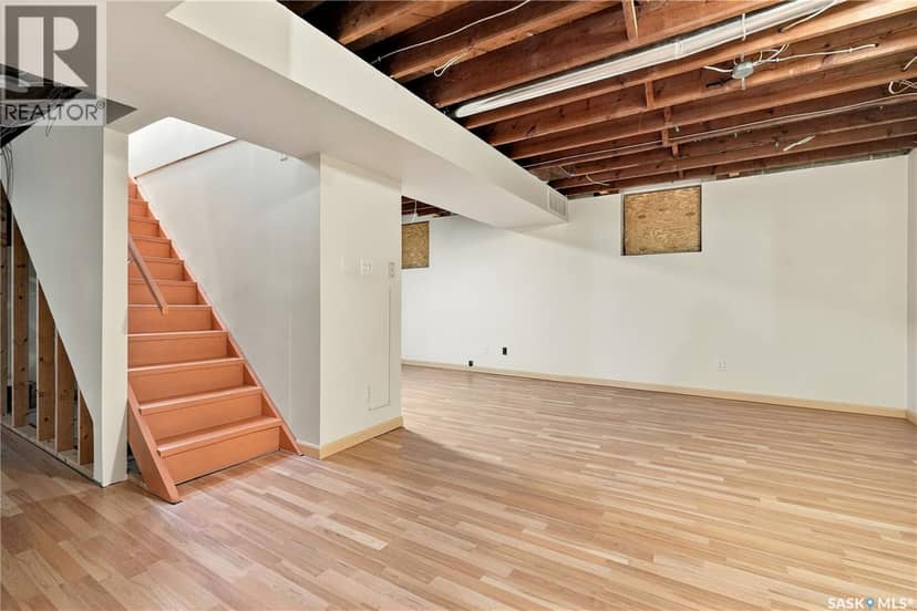 3231 Robinson STREET — photo 25 of 40