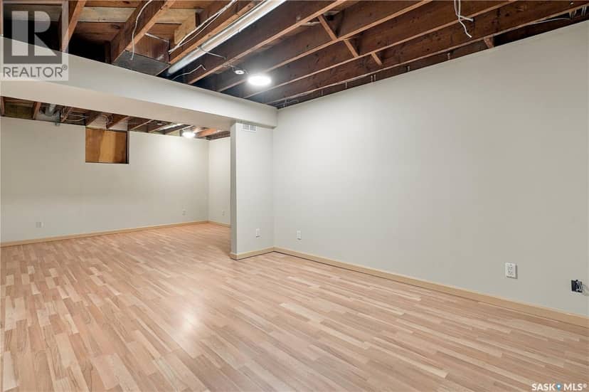 3231 Robinson STREET — photo 26 of 40