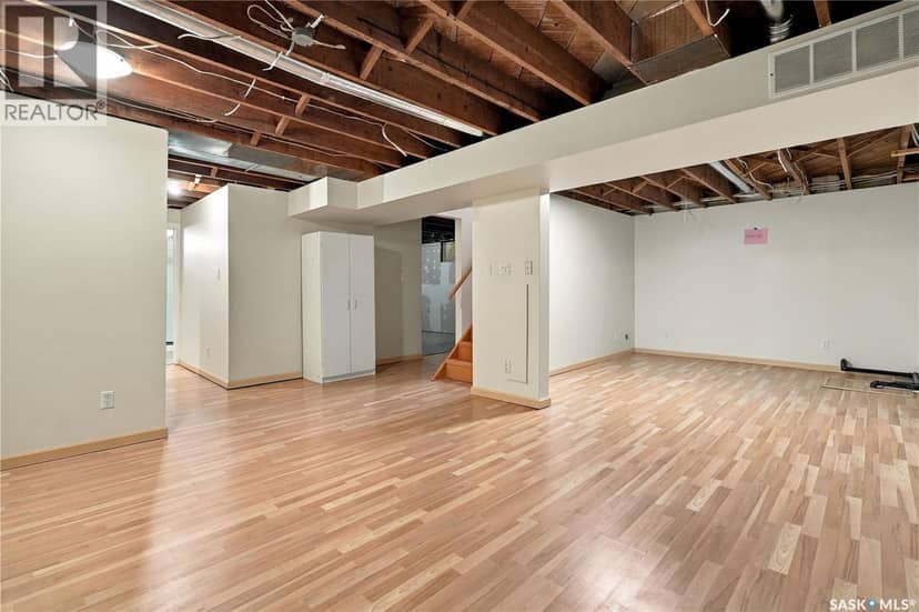 3231 Robinson STREET — photo 28 of 40