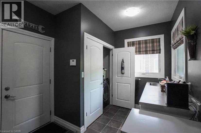 365 POLDON Drive — photo 11 of 34