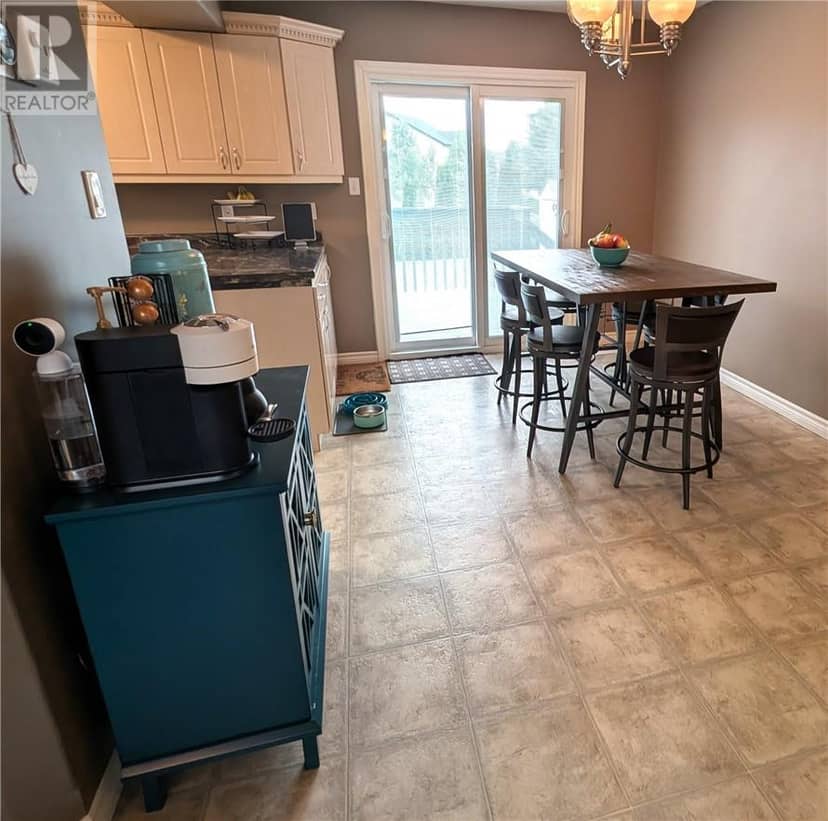 2472 Bancroft Drive — photo 20 of 40