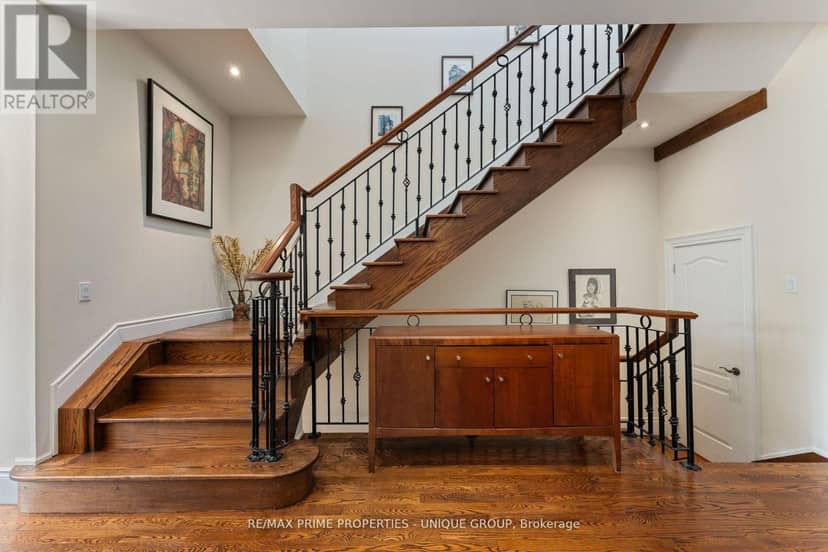 276 Greenfield Avenue — photo 10 of 40