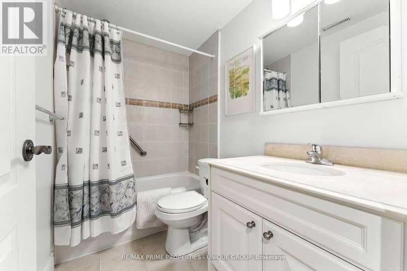 276 Greenfield Avenue — photo 34 of 40
