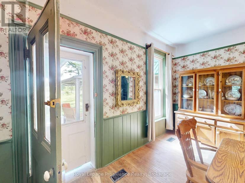 729 Foxboro-Stirling Road — photo 13 of 40