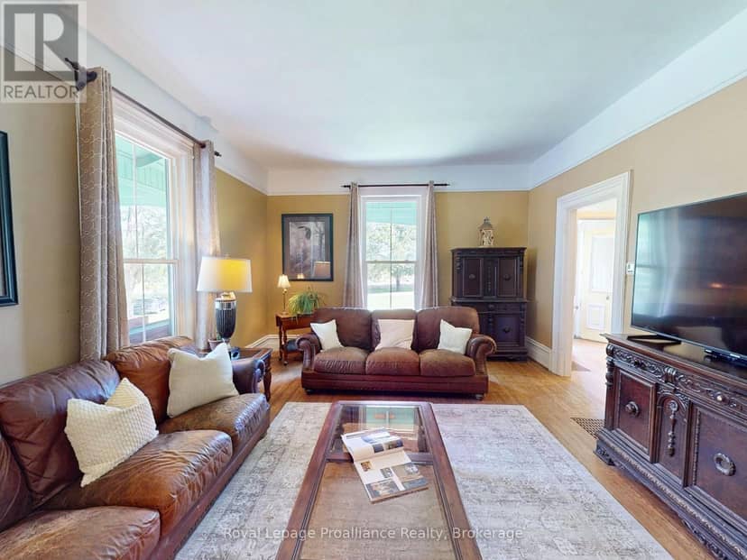 729 Foxboro-Stirling Road — photo 7 of 40