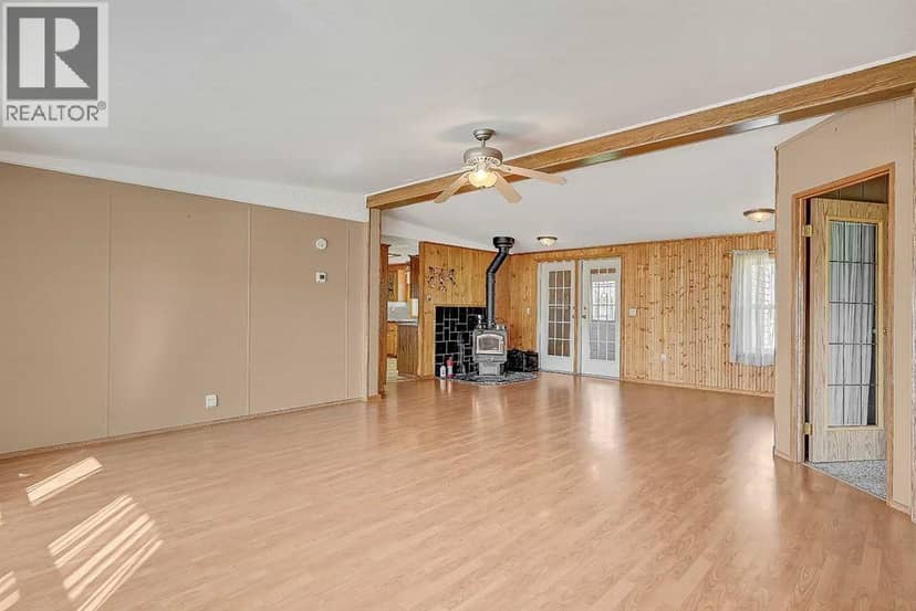 743073 Highway 2 — photo 17 of 39