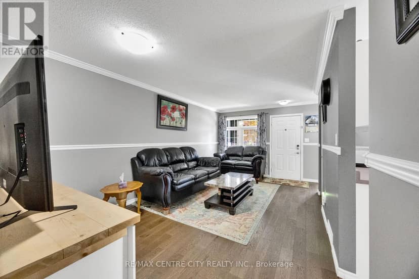 297 Hungerford Street — photo 10 of 40