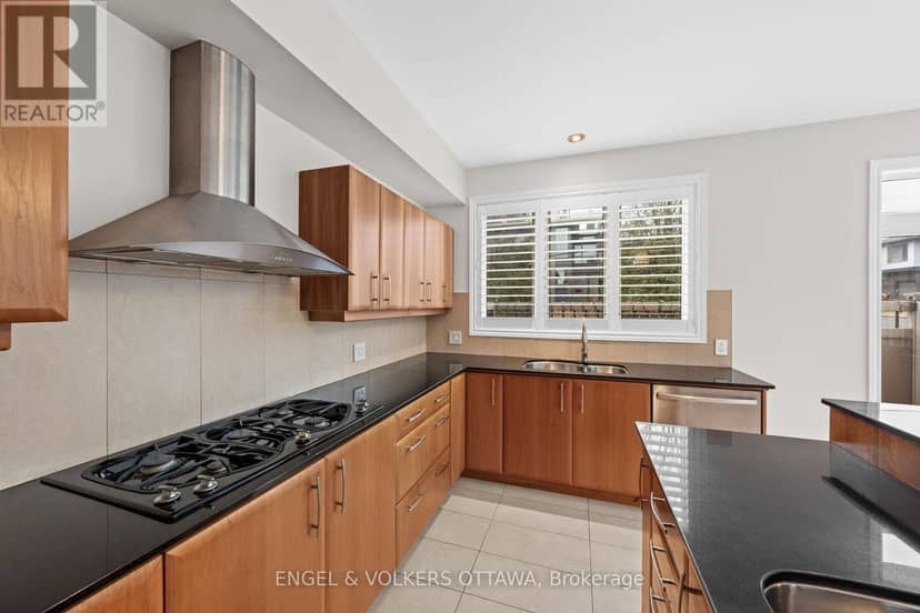 249 Atlantis Avenue, Ottawa, photo 8