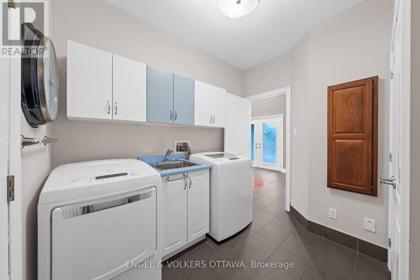 249 Atlantis Avenue — photo 9 of 23