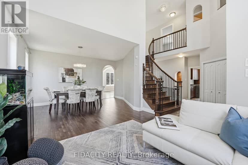152 Wilbert Cox Drive, Ottawa, photo 6