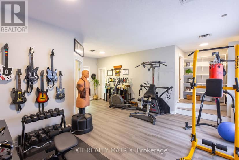 8399 Rowan Drive — photo 21 of 40