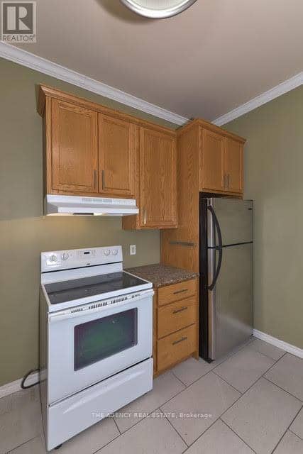 870 Queens Avenue — photo 20 of 29