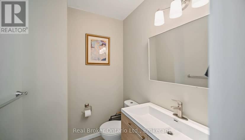 31 - 127 Fairway Crescent — photo 20 of 40