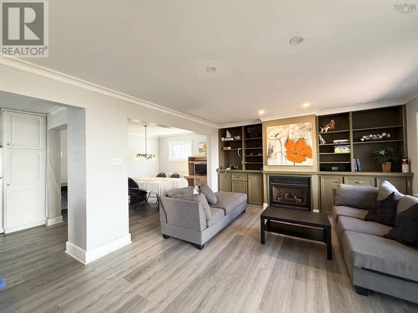 974 McLean Street — photo 3 of 36
