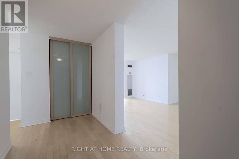 2205 - 133 Torresdale Avenue — photo 7 of 35