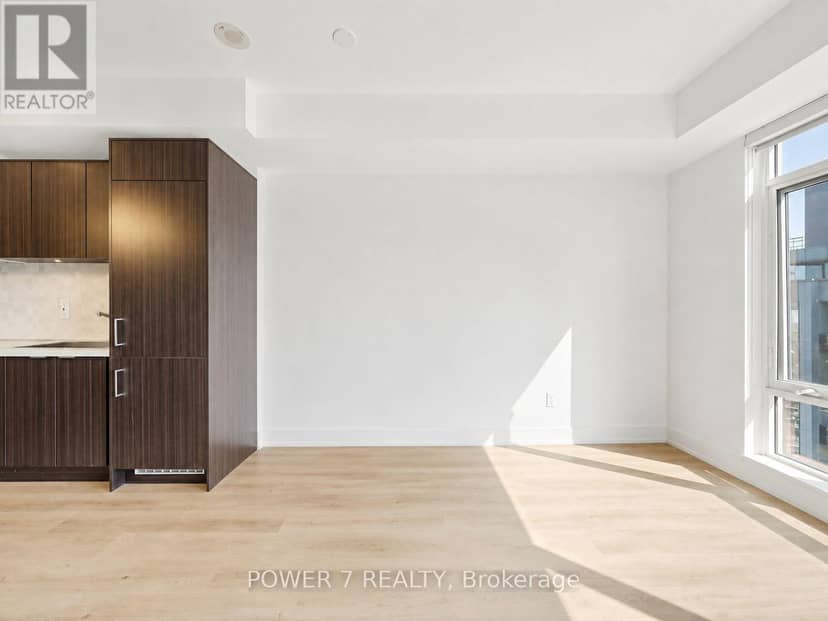 4207 - 21 Widmer Street — photo 12 of 40