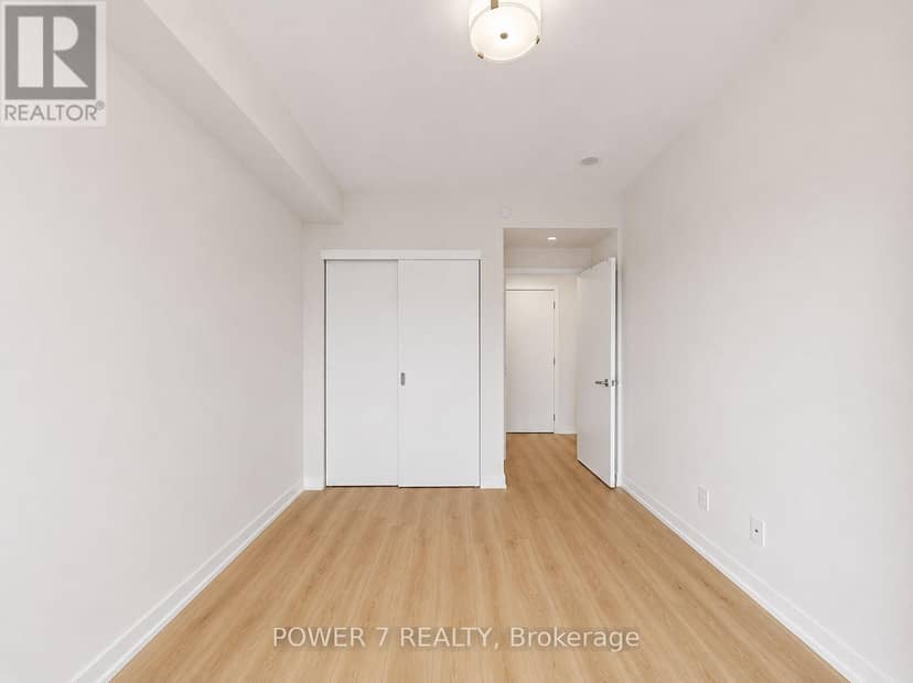 4207 - 21 Widmer Street — photo 19 of 40