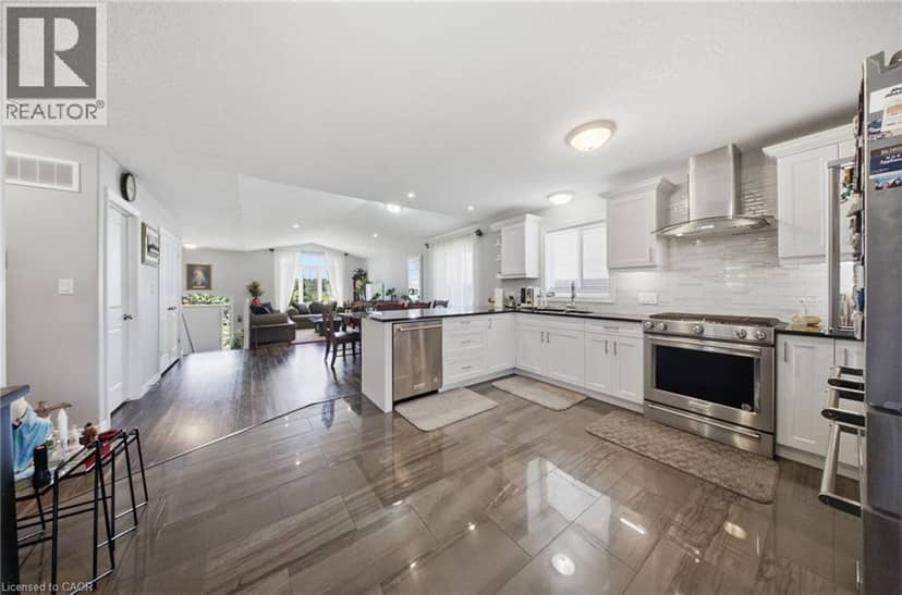 360 DOVER Avenue — photo 15 of 40