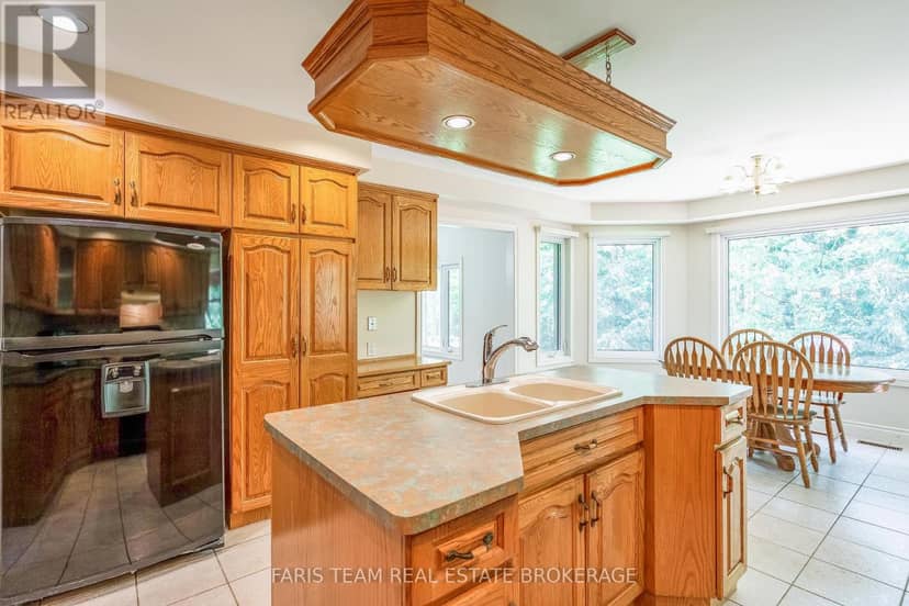 2088 Wilkinson Street — photo 8 of 40