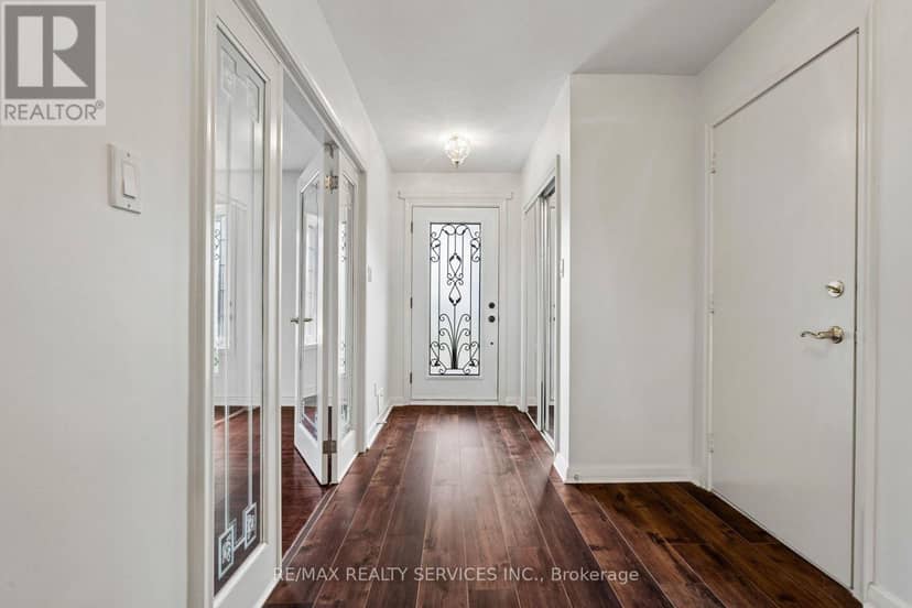16 Malvern Court, Brampton, photo 4