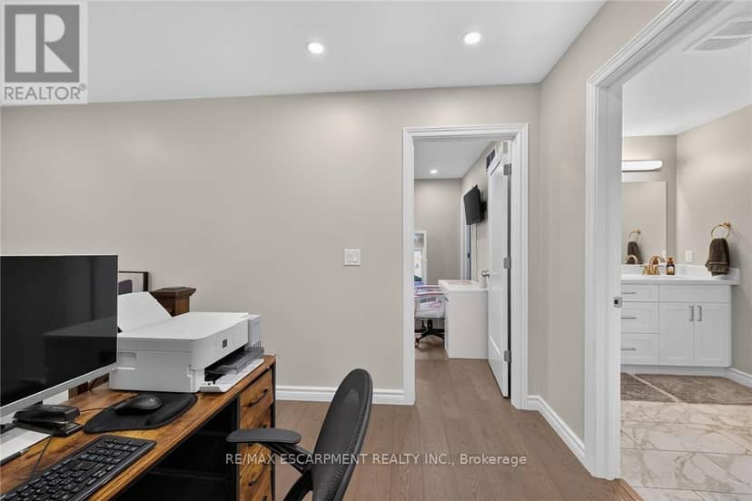 109 Ray Street — photo 30 of 40