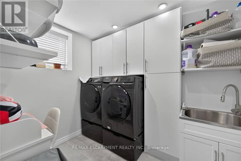 109 Ray Street — photo 37 of 40