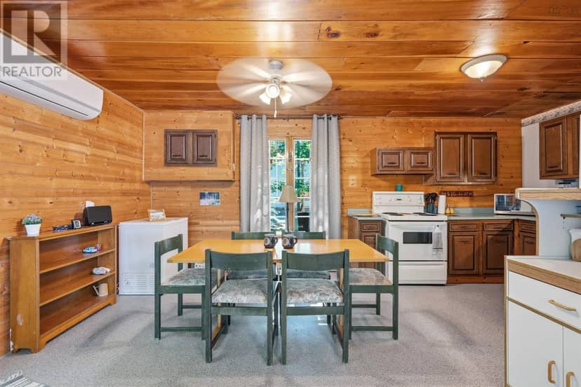 267 Falkenham Road — photo 9 of 40