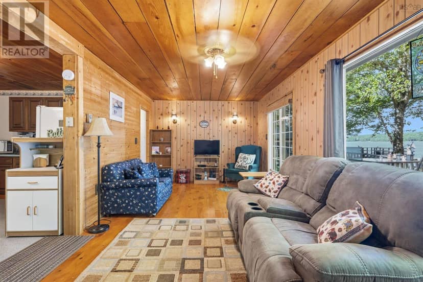 267 Falkenham Road — photo 13 of 40