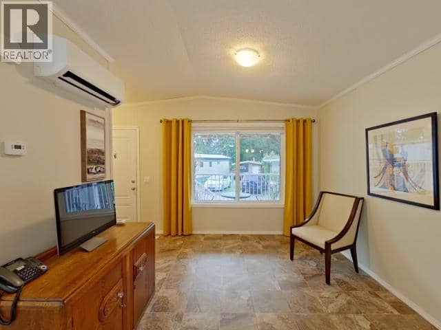 15-8425 HIGHWAY 101, Powell River, photo 4