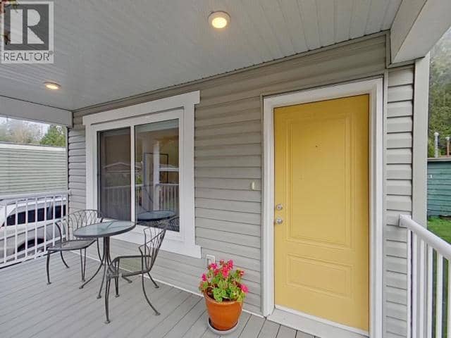 15-8425 HIGHWAY 101, Powell River, photo 2