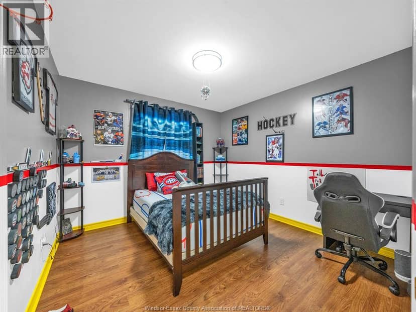 9 Lyle STREET — photo 14 of 40