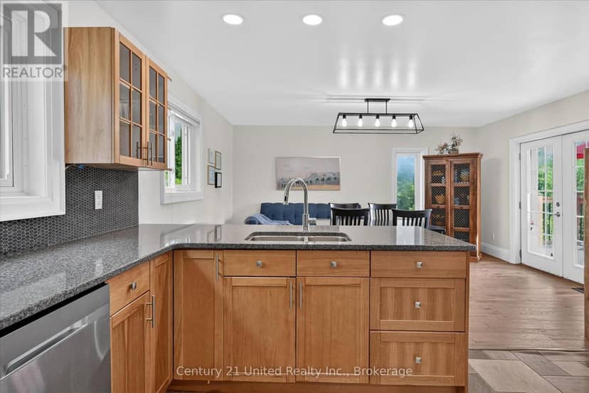 2051 Jill Lane — photo 14 of 40