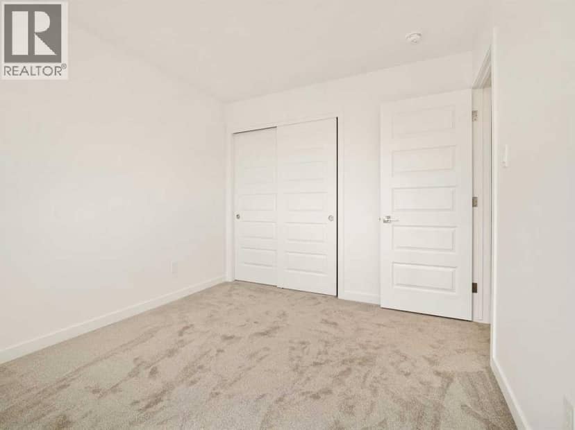2500 43 Street S — photo 19 of 21