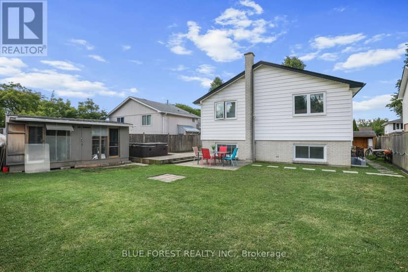 55 Archer Crescent — photo 39 of 40