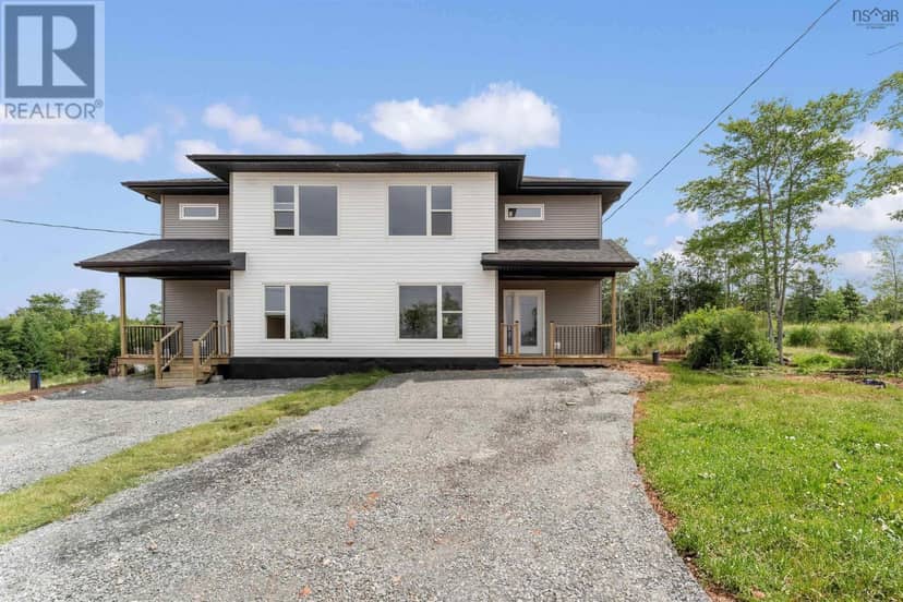 135 Blainedale Drive, Salmon River, photo 2