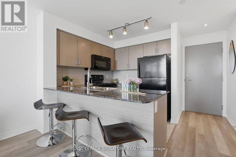 1116 - 80 Esther Lorrie Drive — photo 1 of 18