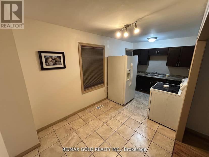 1315 Partington Avenue — photo 4 of 14