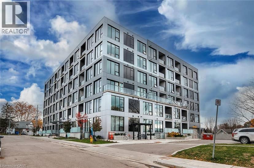 690 KING Street W Unit# 112 — photo 36 of 39