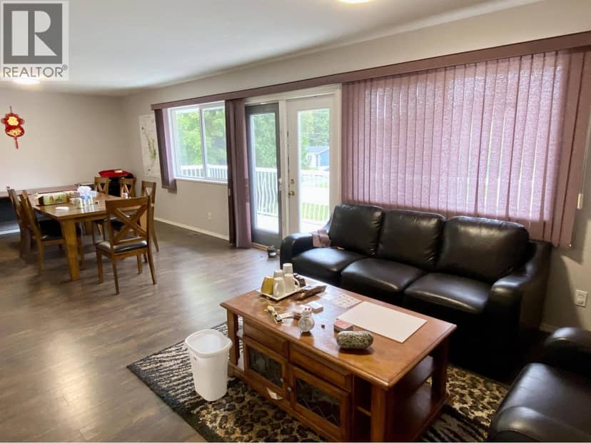 4839 MILLS AVENUE, Terrace, photo 2