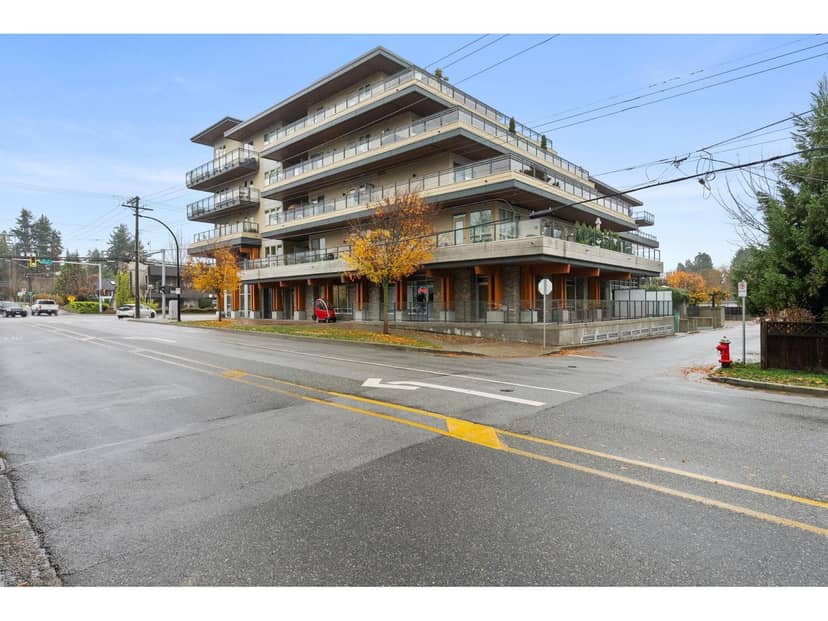 214 14022 NORTH BLUFF ROAD, White Rock