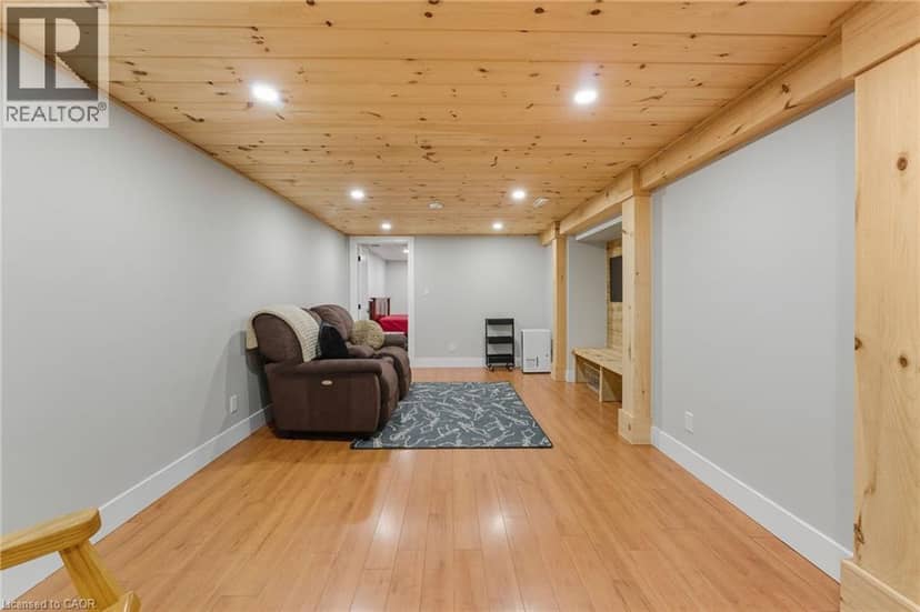 115 LAKESHORE Road — photo 29 of 40