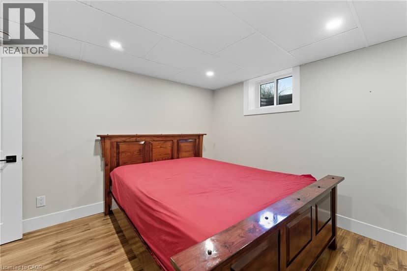 115 LAKESHORE Road — photo 31 of 40