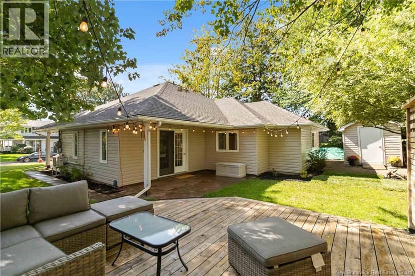 161 Morewood Crescent — photo 39 of 40