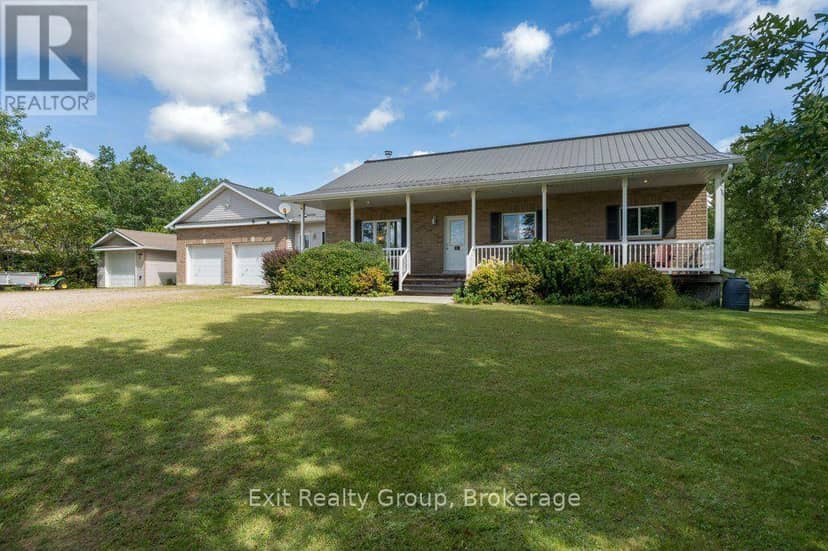 10435 Highway 41, Addington Highlands