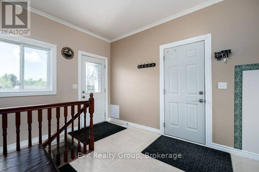 10435 Highway 41, Addington Highlands, photo 6