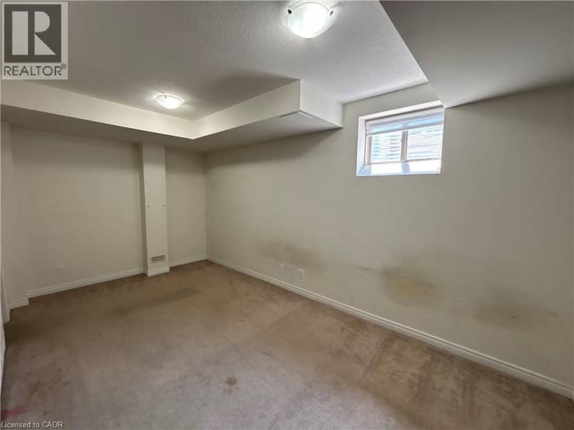60 REISTWOOD Drive — photo 23 of 28